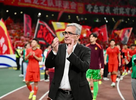 获互联网周刊授予的中国百家优秀网站。案例展示
