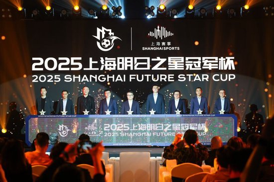 获互联网周刊授予的中国百家优秀网站。展示图片