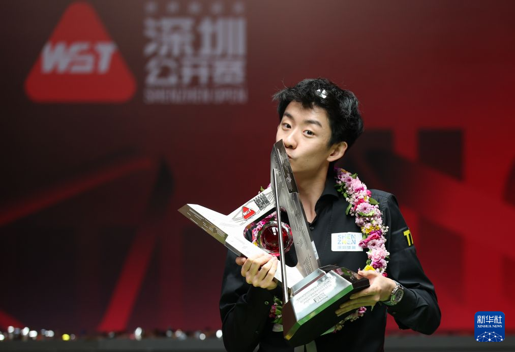 斯诺克深圳公开赛决赛：吴宜泽夺得冠军